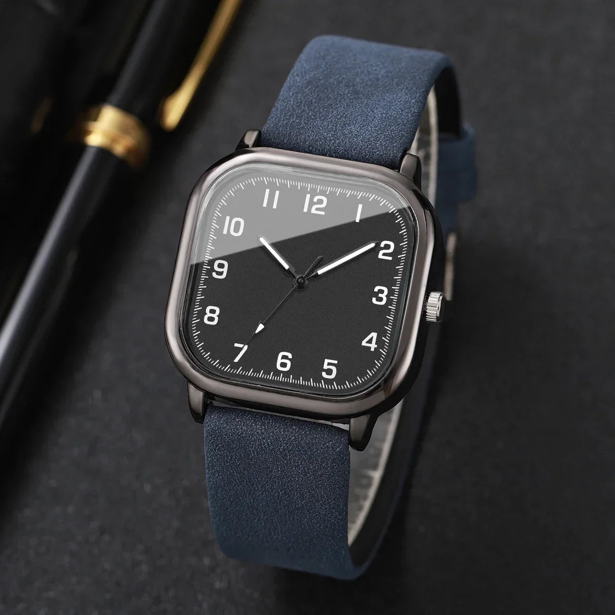 Idées cadeaux homme : montres et bijoux à moins de 70 €