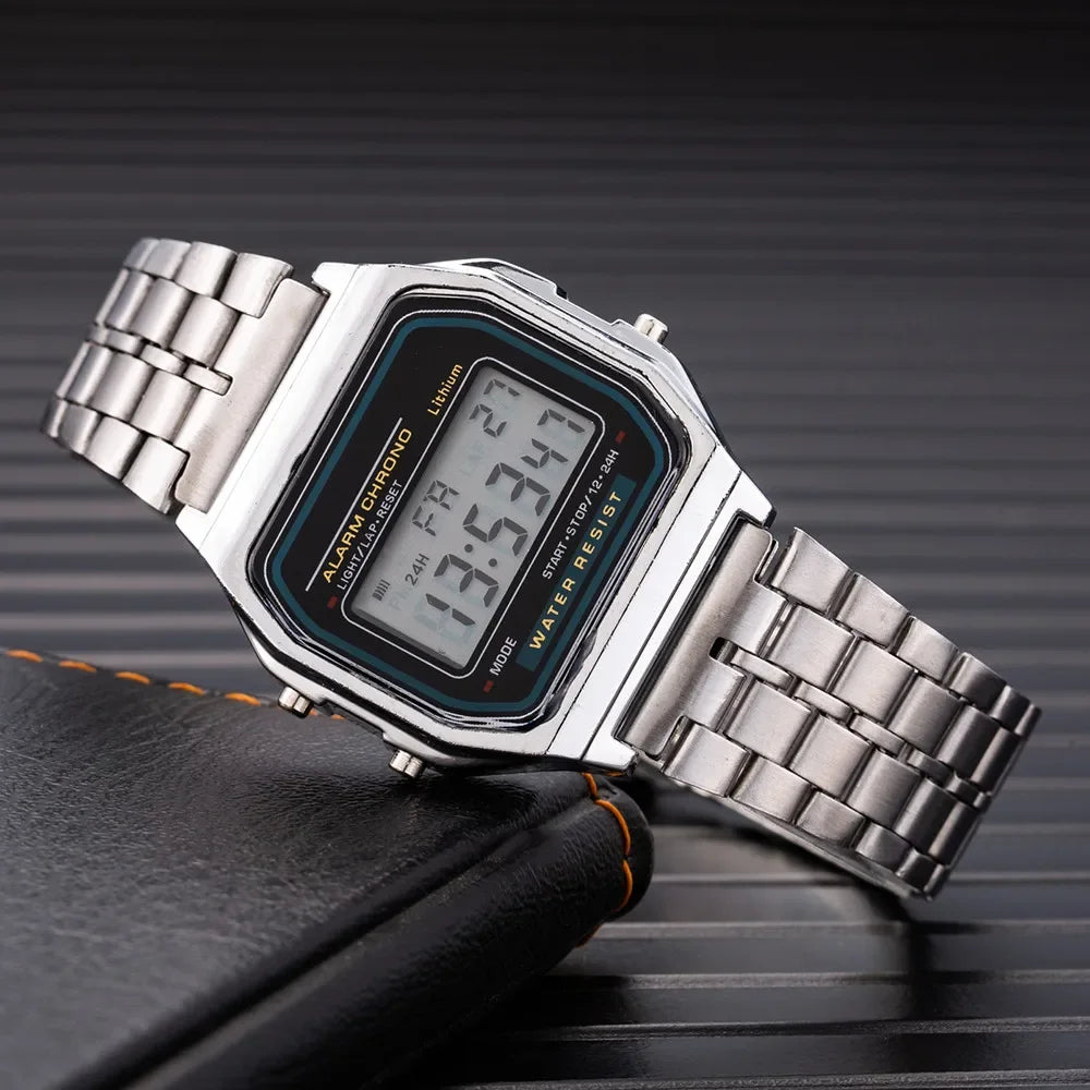 Montre digitale rétro rectangulaire, bracelet en acier inoxydable, argenté, King Watch