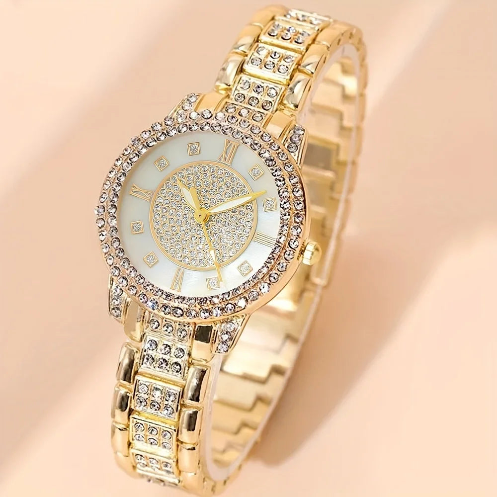 Montre femme dorée à quartz, lunette et bracelet sertis de strass, vue 2, King Watch