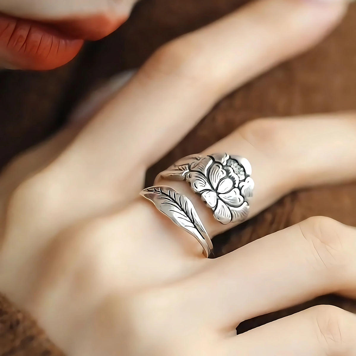 Bague ajustable à anneau ouvert, lotus gravé, King Watch