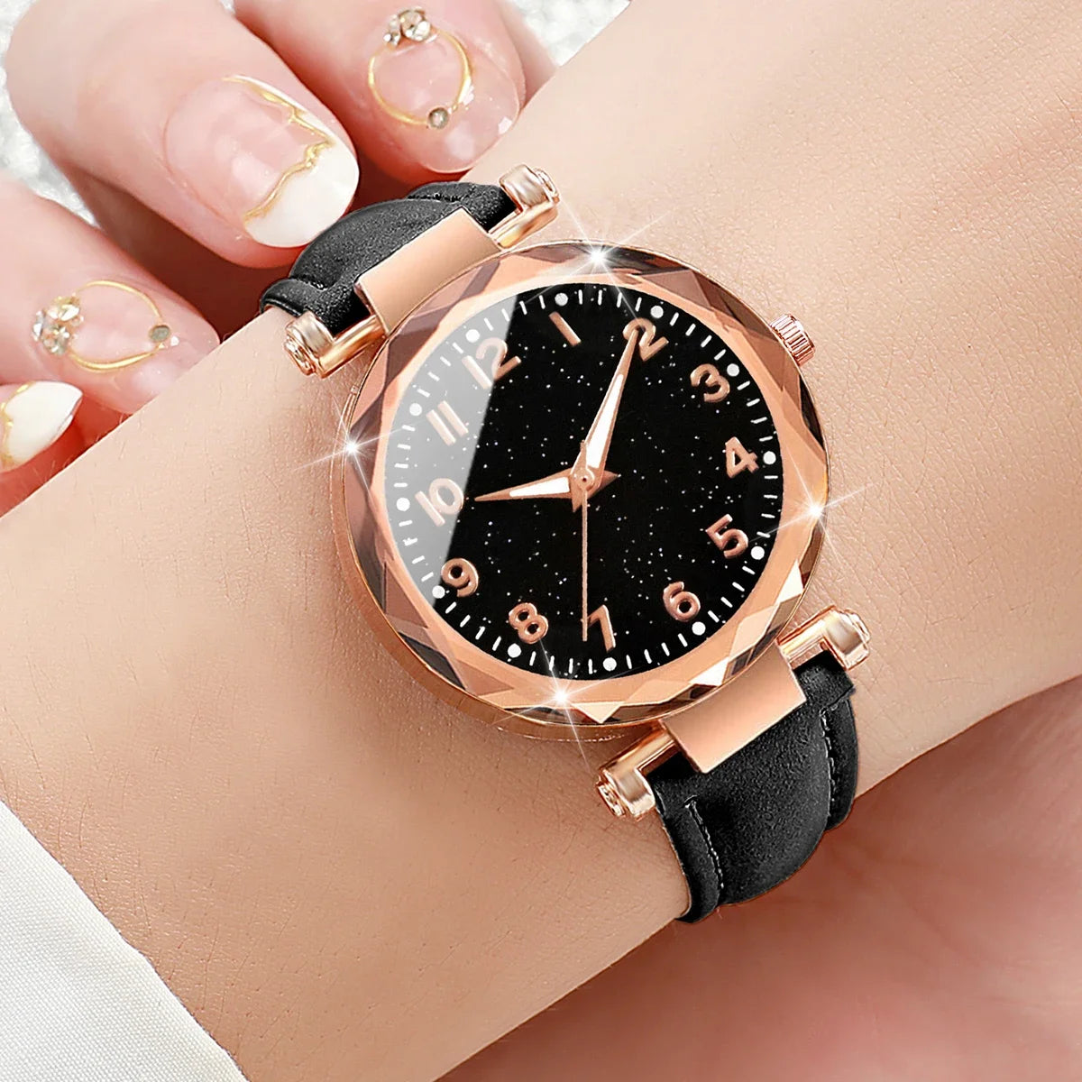 Montre femme au cadran ciel étoilé, boîtier or rose et bracelet en cuir, noir, King Watch