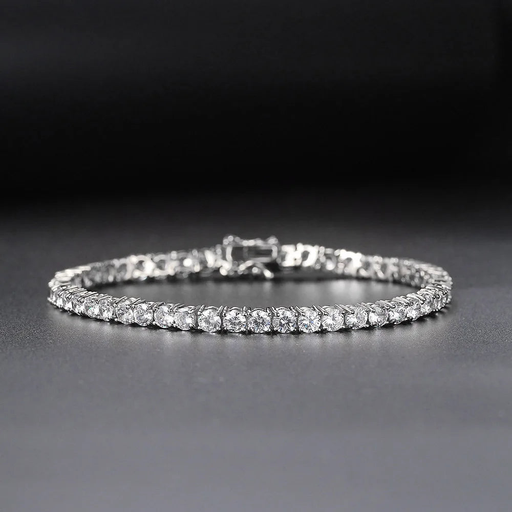Bracelet tennis iced out, un rang de zircons sertis, argenté, King Watch