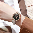 Montre femme à cadran orné de papillons et de strass, bracelet en cuir, vue 3, King Watch