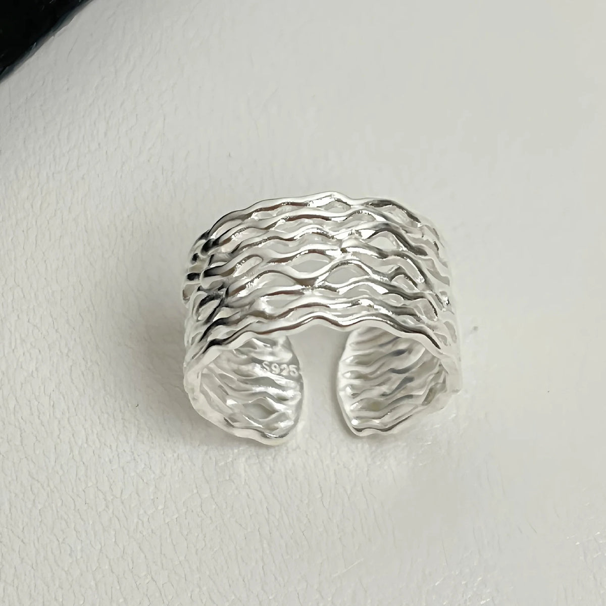 Bague ajustable à anneau ouvert, vagues ajourées, King Watch