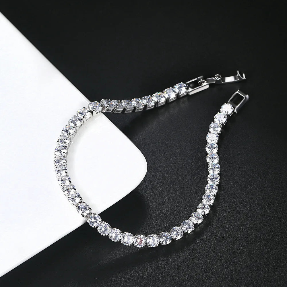 Bracelet tennis serti de zircones de 4 mm, finition dorée ou argentée, vue 6, King Watch